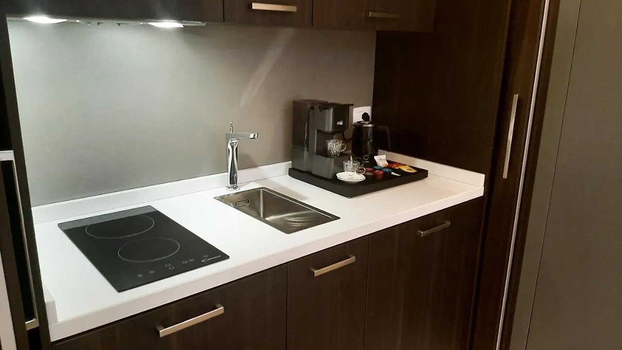 Joivy Spadari Milan