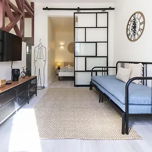 https://bright-santa-catarina-by-homing.hotels-lisbon-portugal.com